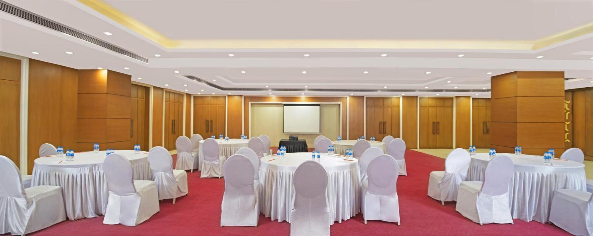 Vadodara Rcr Εξωτερικό φωτογραφία