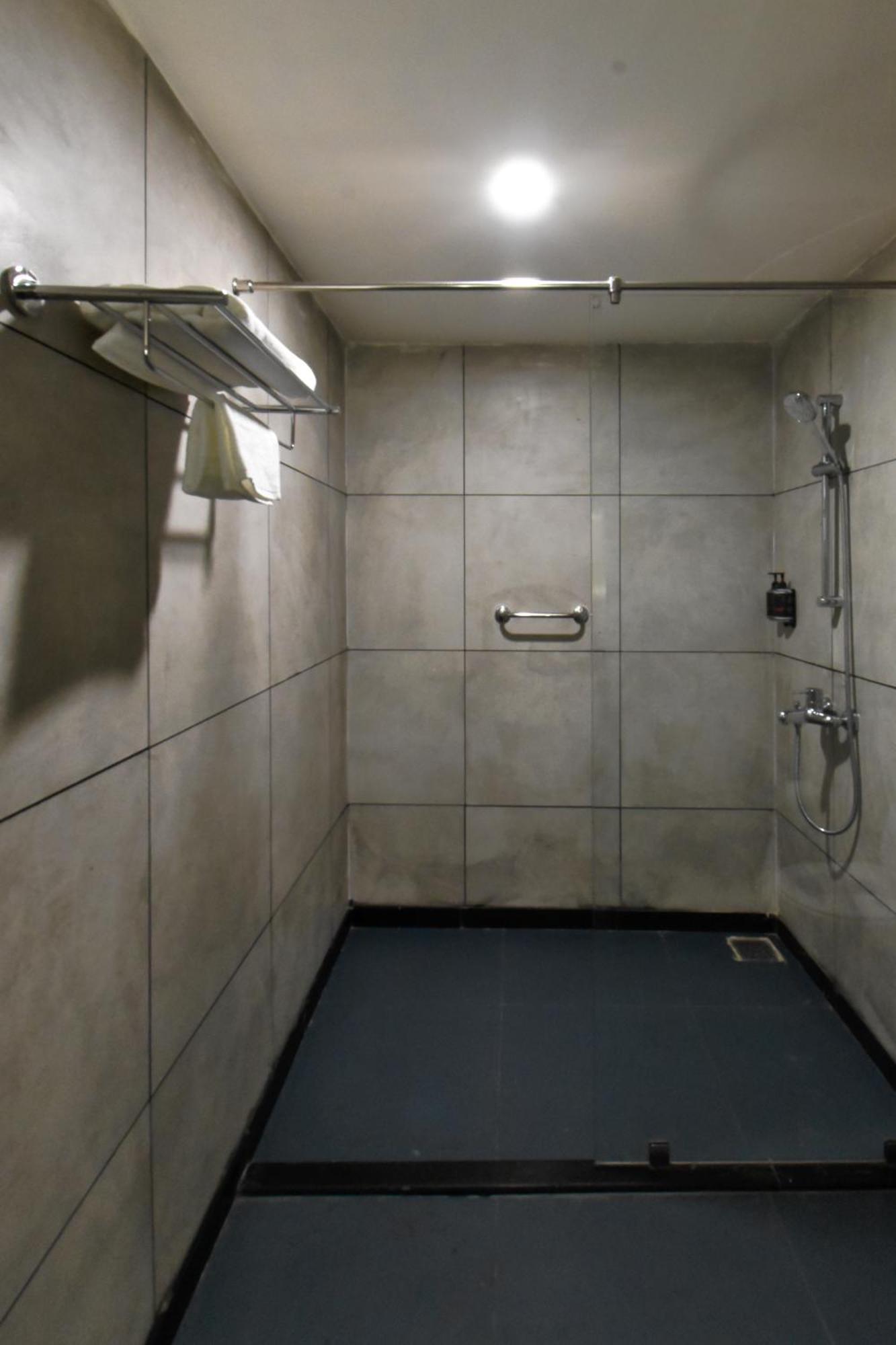 Vadodara Rcr Εξωτερικό φωτογραφία